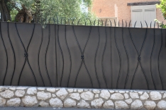 Hermes railings with non-hammered sheet backing