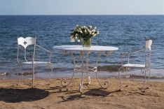 Table de repas Cyclade - ronde avec plateau en tôle